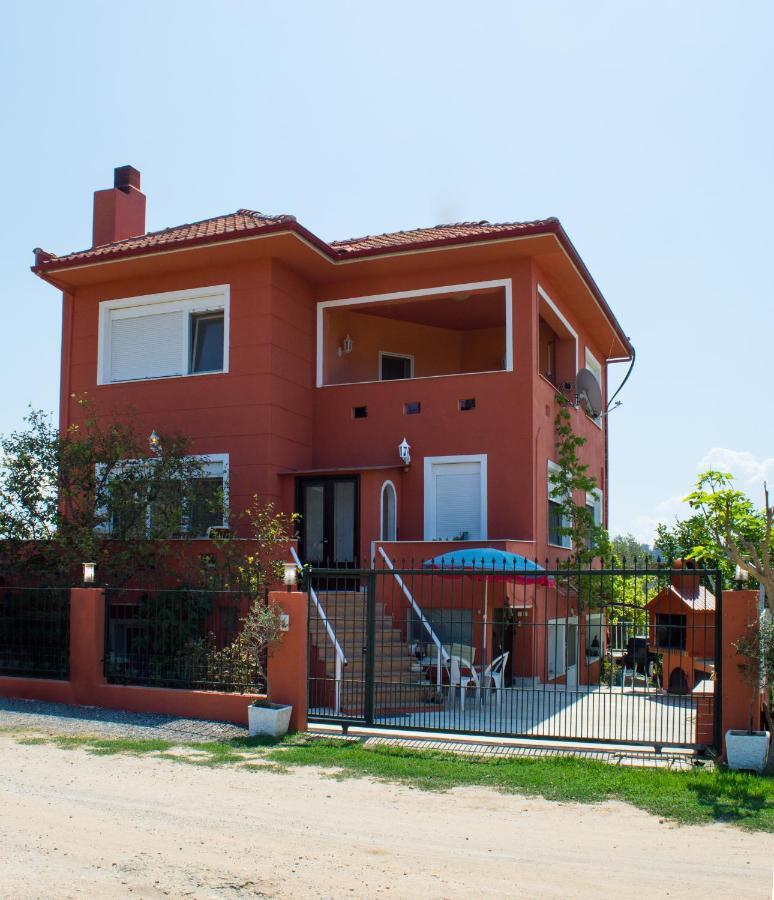 Villa The House Dimitra Nea Fokaia Exterior foto